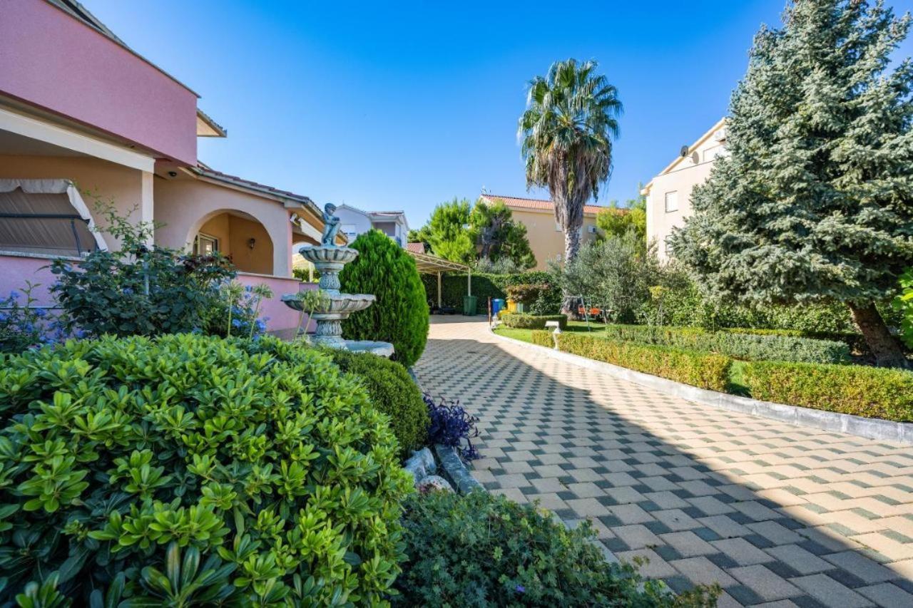 Villa Australia ซาบอริซ ภายนอก รูปภาพ