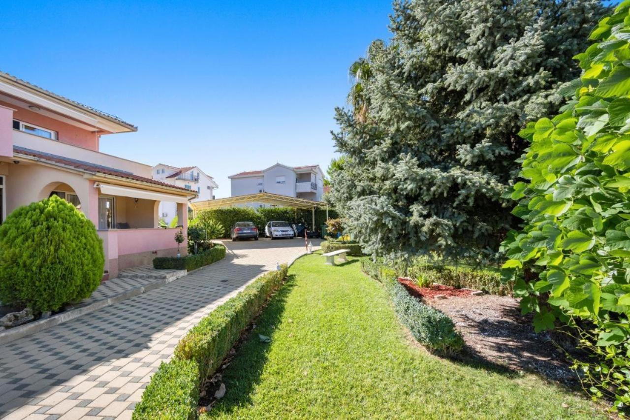 Villa Australia ซาบอริซ ภายนอก รูปภาพ